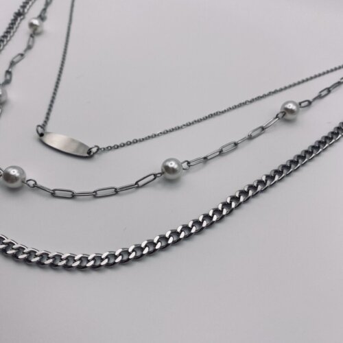 3chained necklace