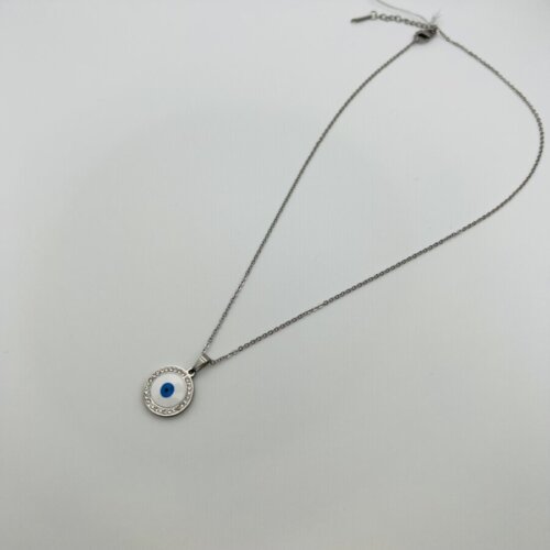 The eye necklace