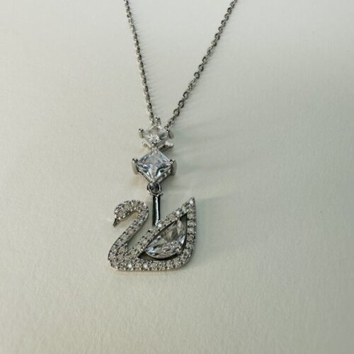 Shining Swan necklace